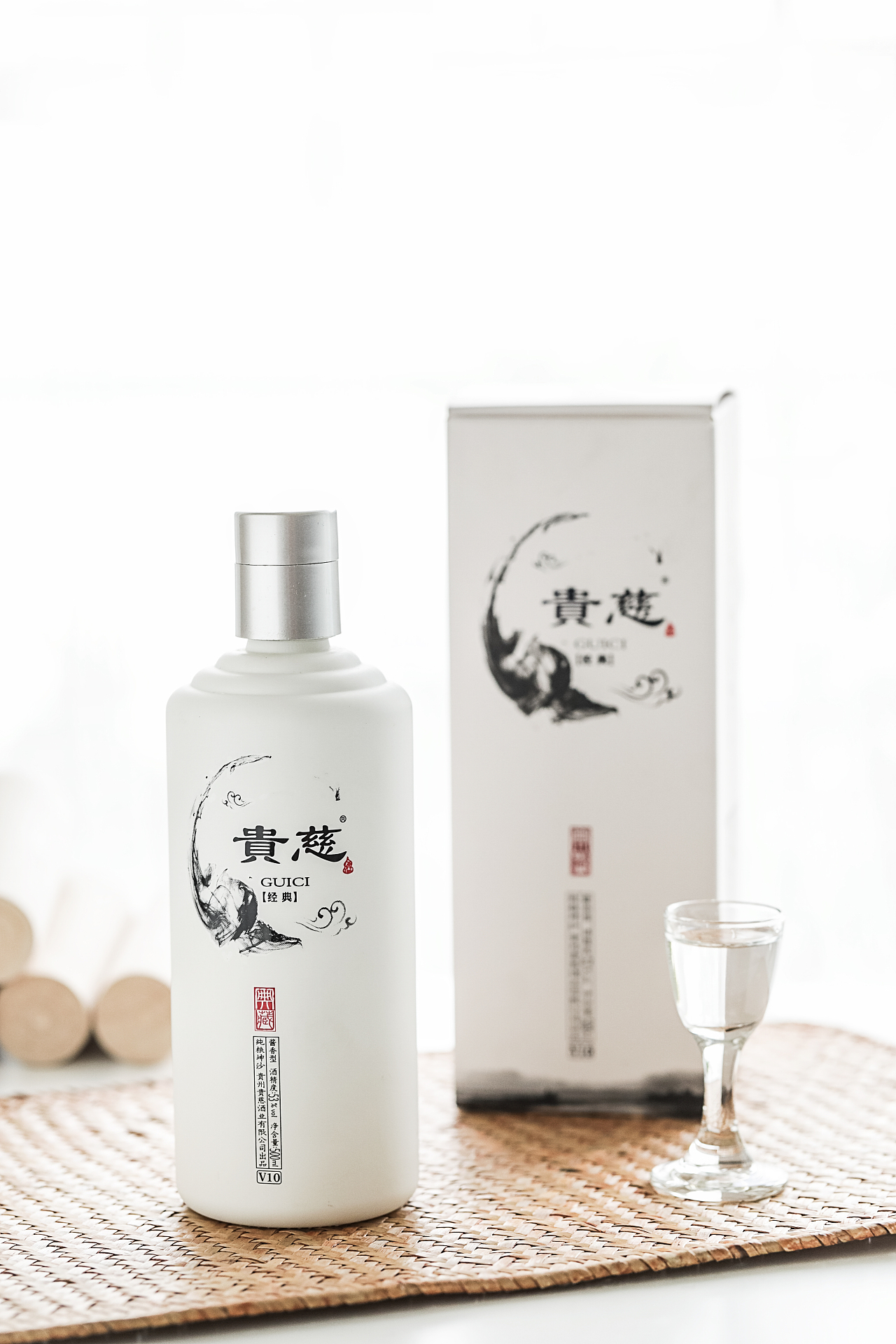 光影與匠心 白酒拍攝中的藝術創作之道